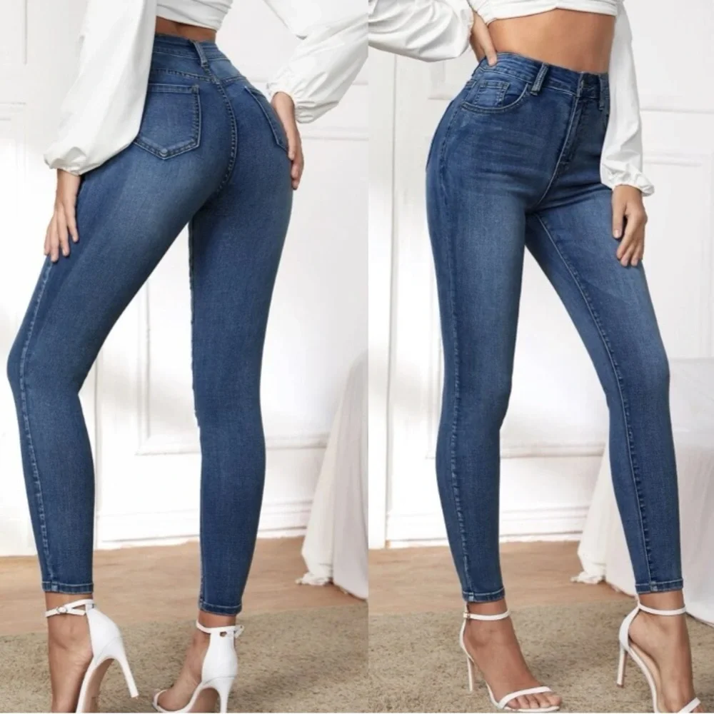 Premium dark wash skinny jeans - Picture 2 of 9